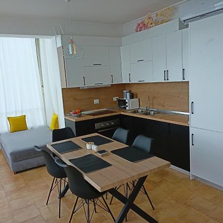Apartman Dagmar Durrës Extérieur photo